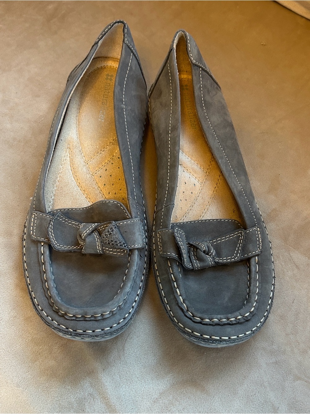 Naturalizer Gray Suede Loafers